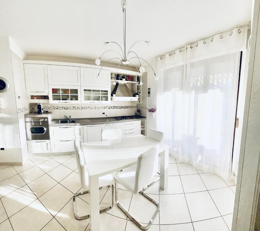 דירות פסקרה Casa Vacanze Esedra מראה חיצוני תמונה